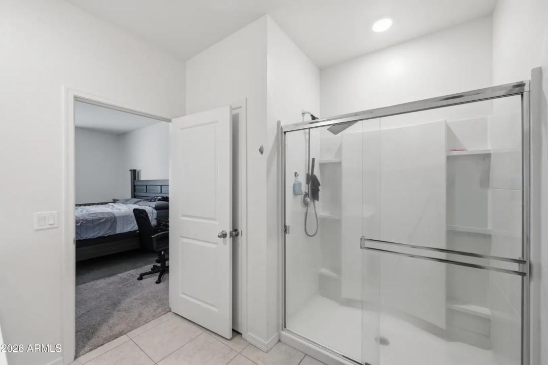 Real Estate Picture 13
