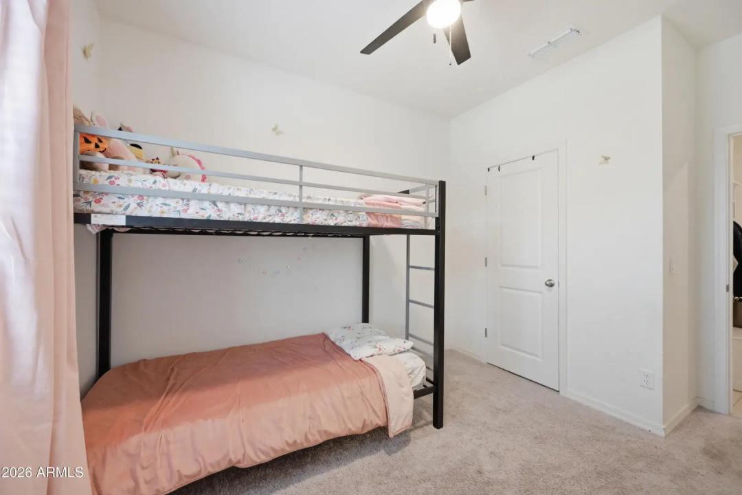 Real Estate Picture 21