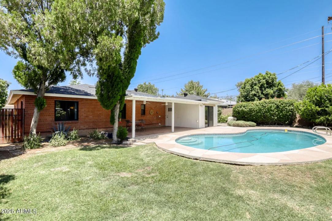 Real Estate Picture 18