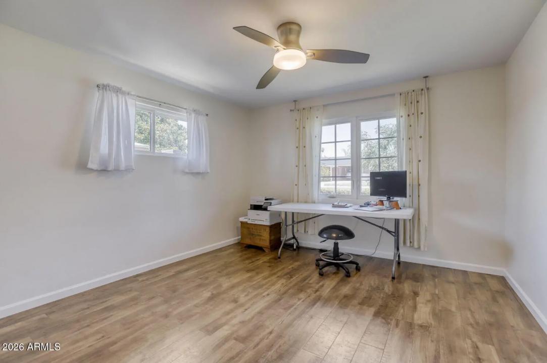 Real Estate Picture 13