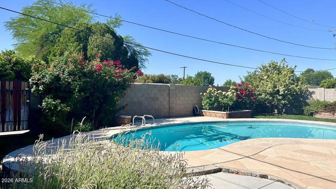 Real Estate Picture 19