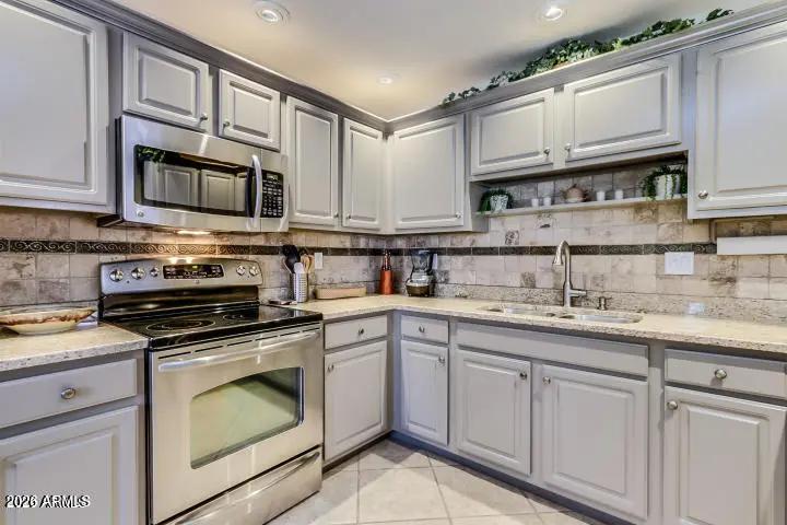 Real Estate Picture 2