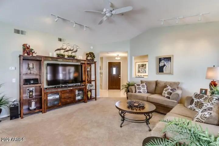 Real Estate Picture 12