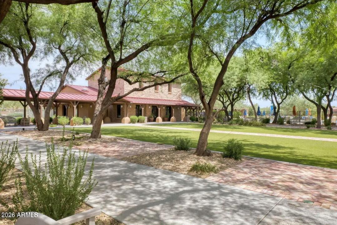Real Estate Picture 75