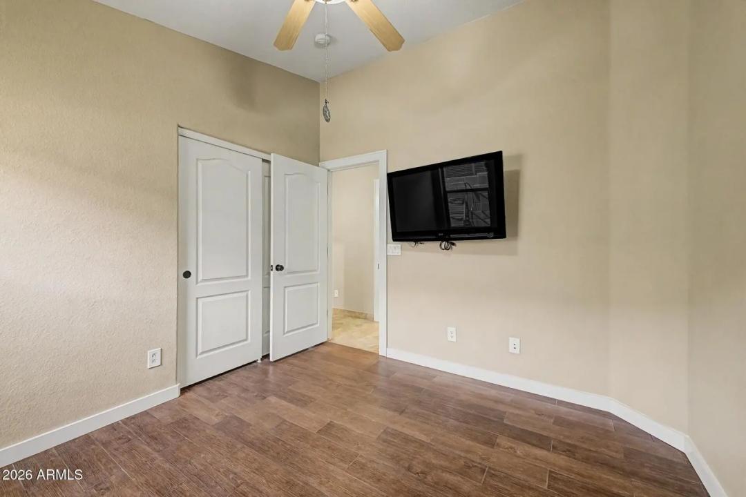 Real Estate Picture 26