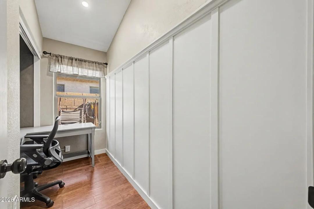 Real Estate Picture 28