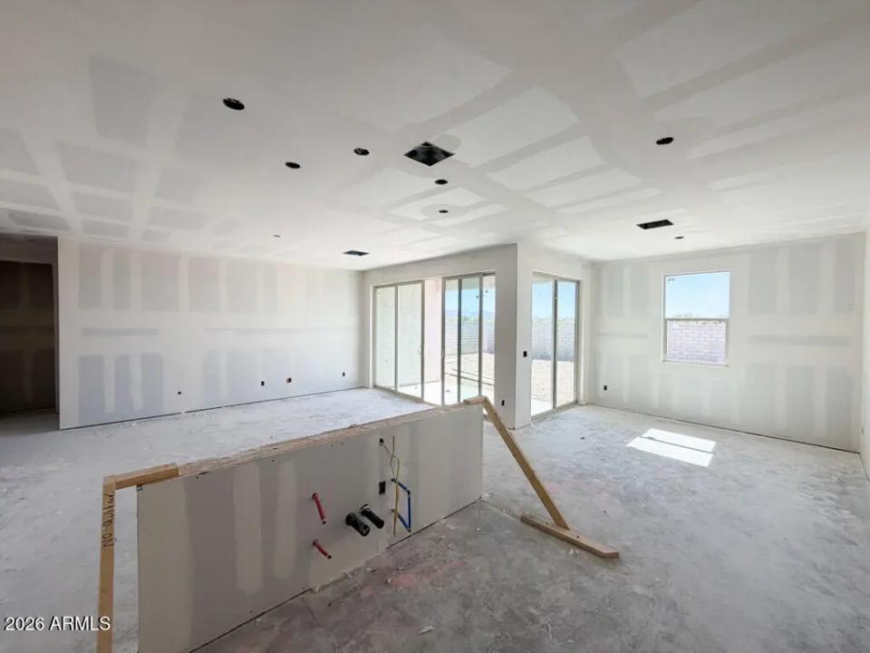 Real Estate Picture 5