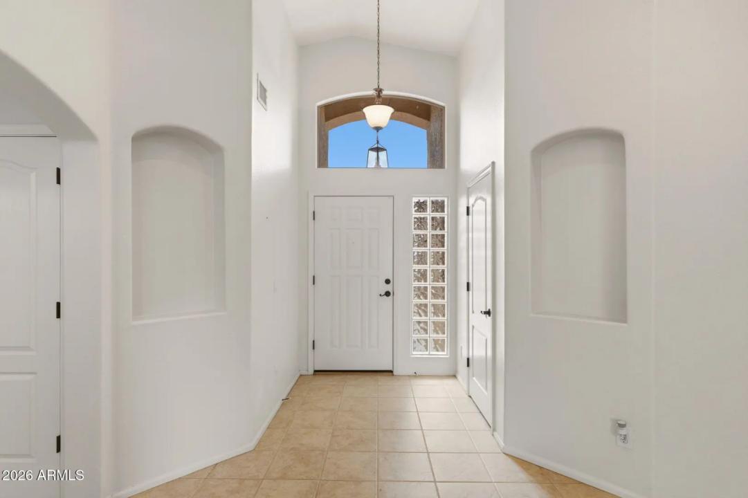Real Estate Picture 13