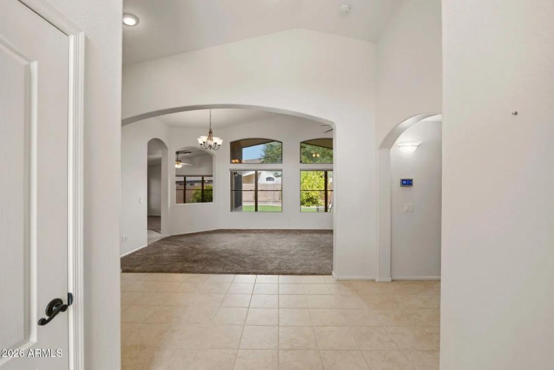 Real Estate Picture 14