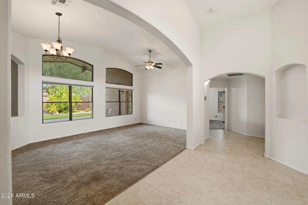 Real Estate Picture 16