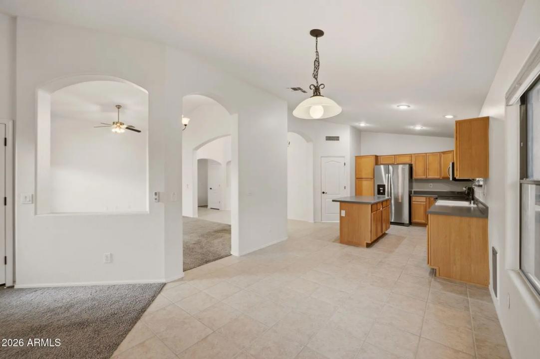 Real Estate Picture 23