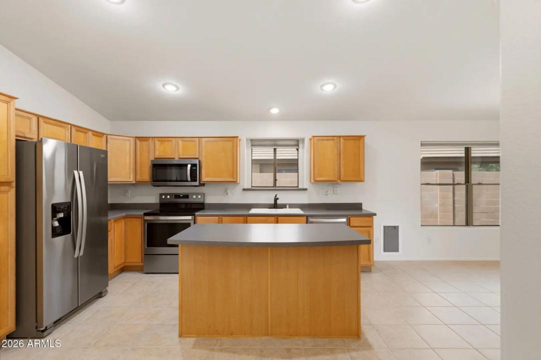 Real Estate Picture 26