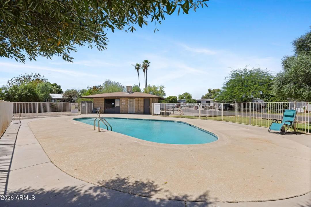 Real Estate Picture 28