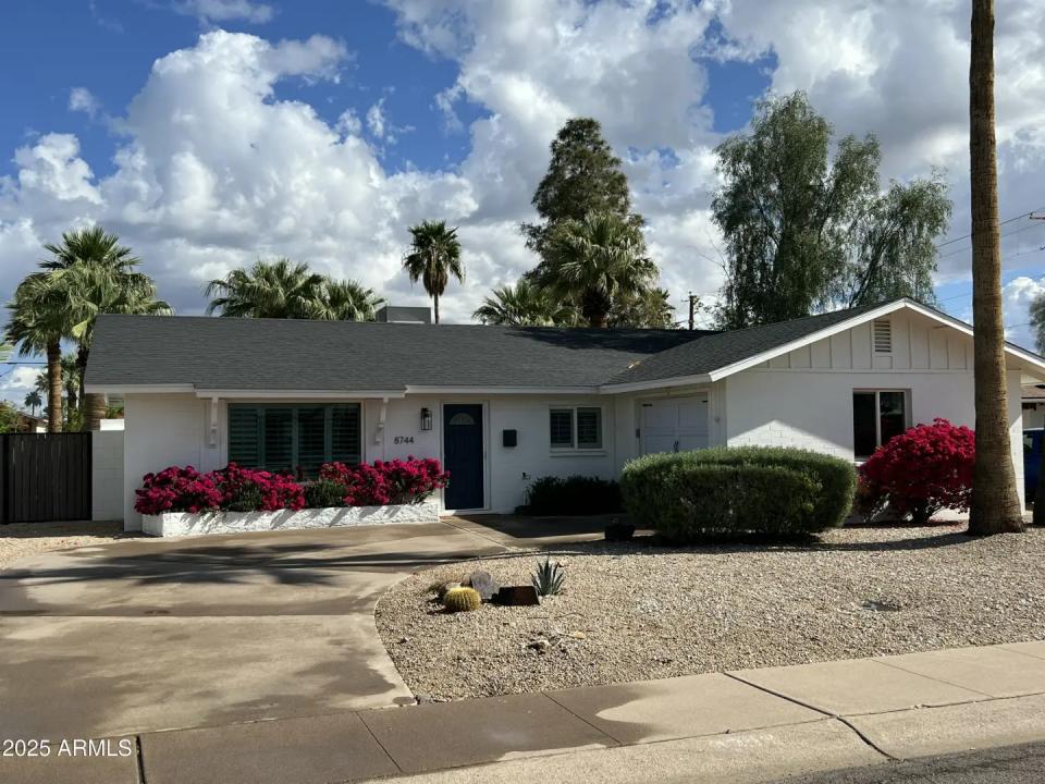 Real Estate Picture 1