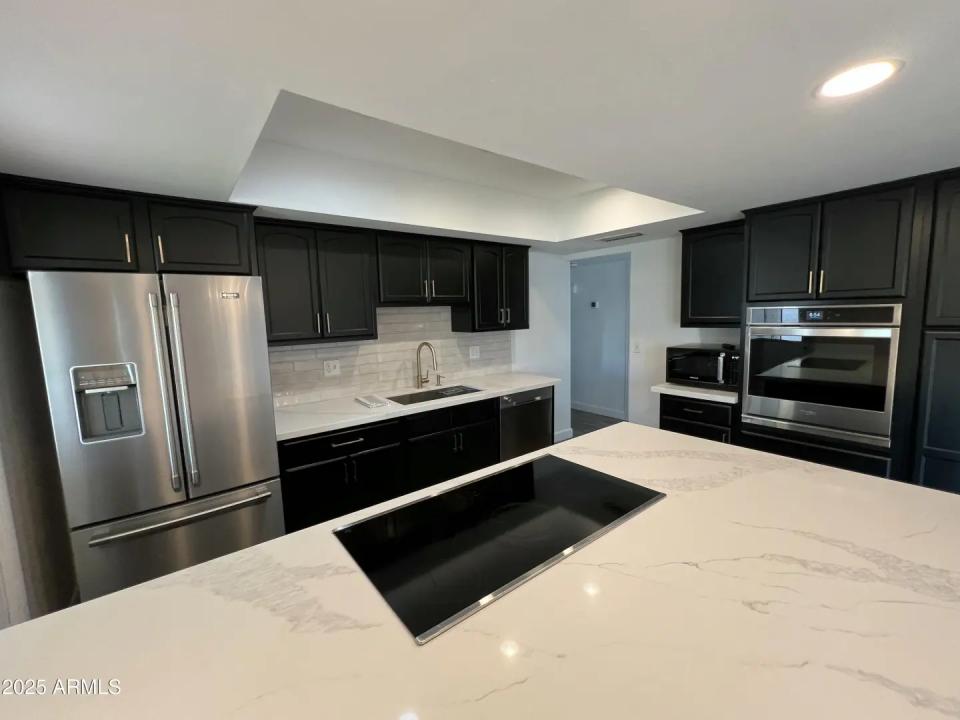 Real Estate Picture 5