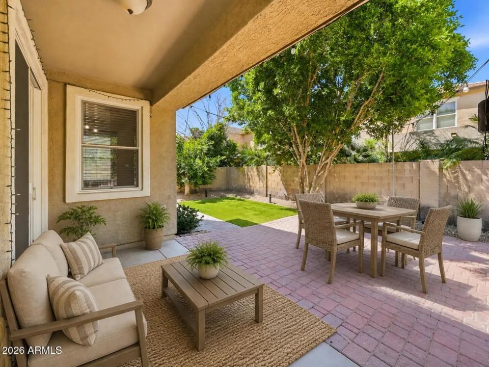 Real Estate Picture 6