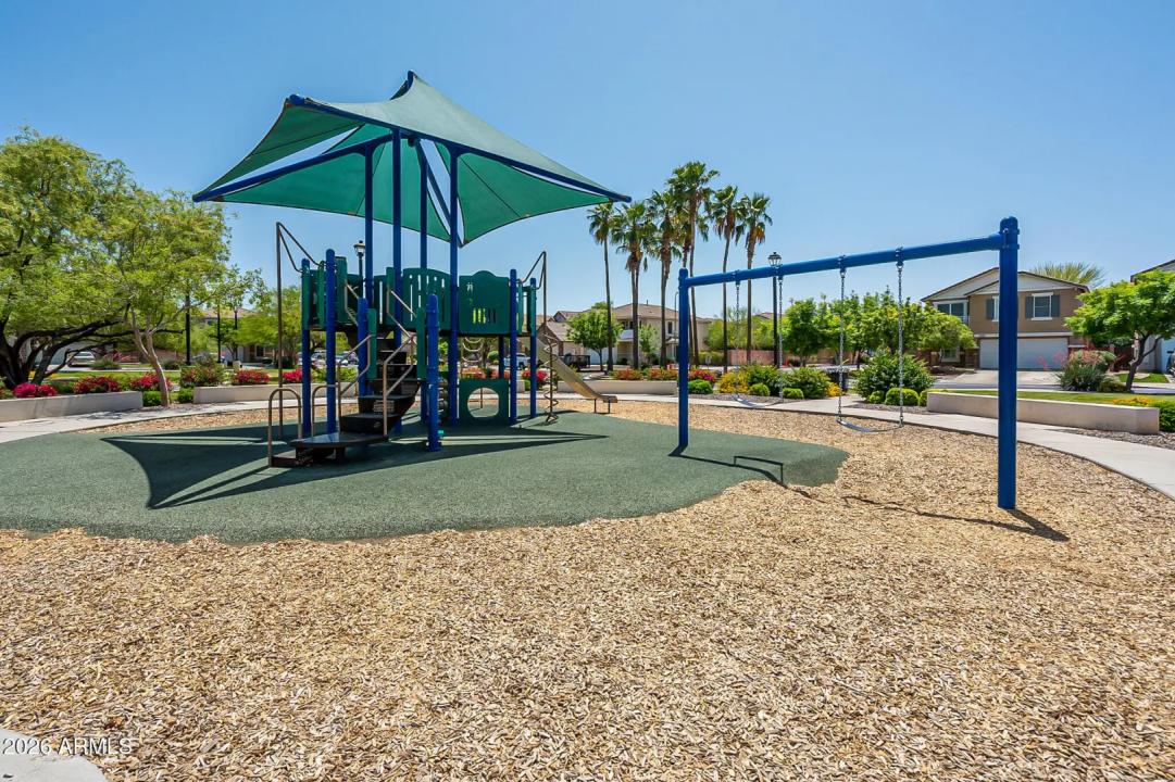 Real Estate Picture 44