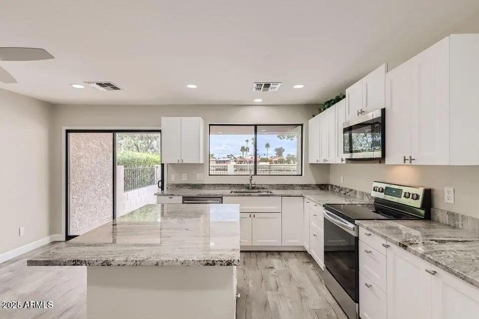 Real Estate Picture 5