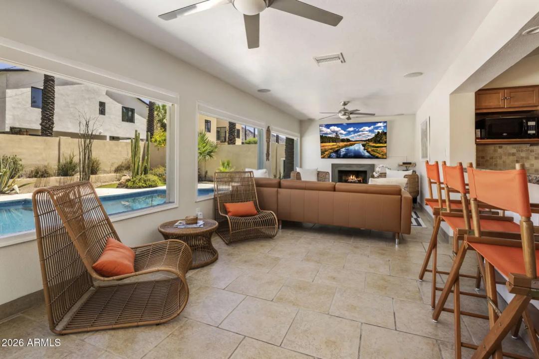 Real Estate Picture 2