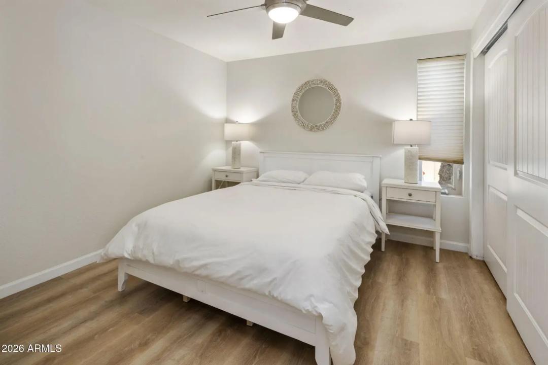 Real Estate Picture 23