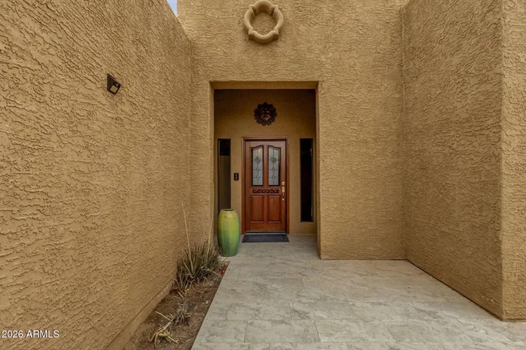 Real Estate Picture 5