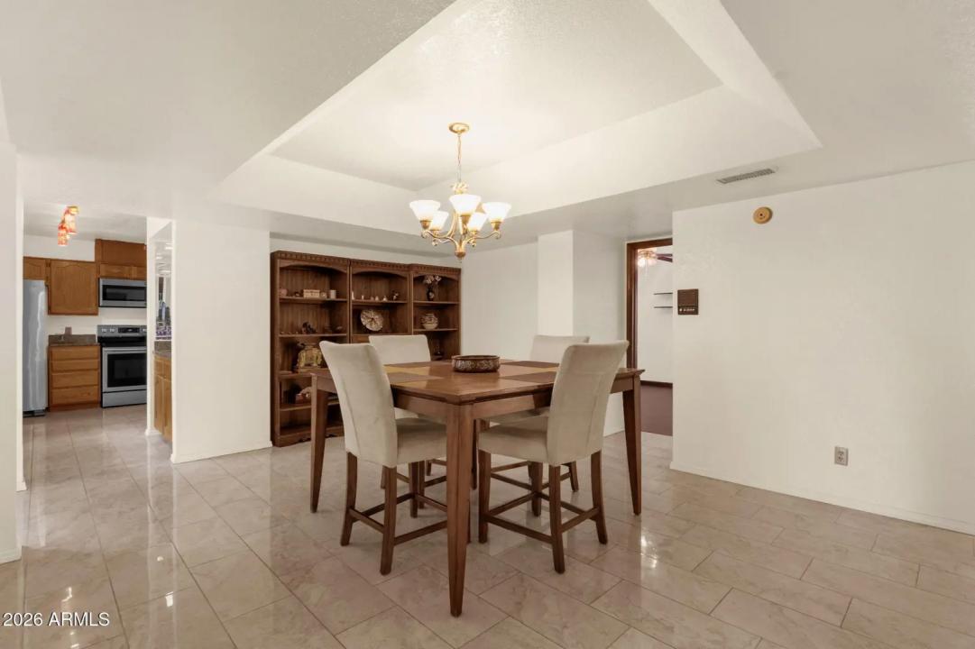 Real Estate Picture 8