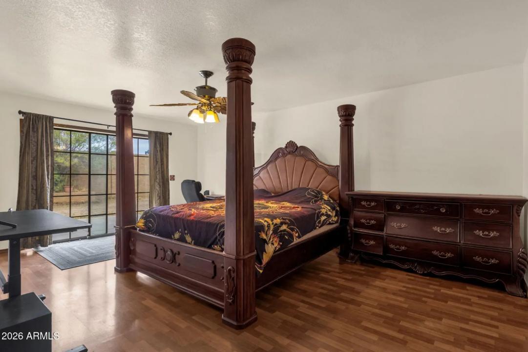 Real Estate Picture 9