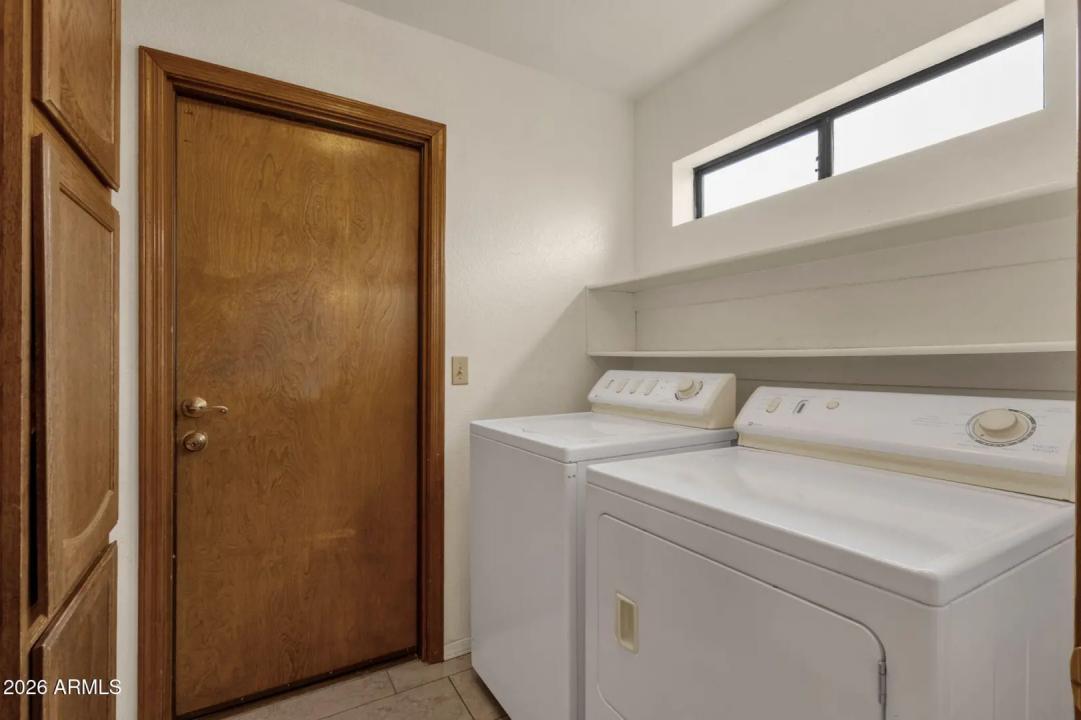 Real Estate Picture 18