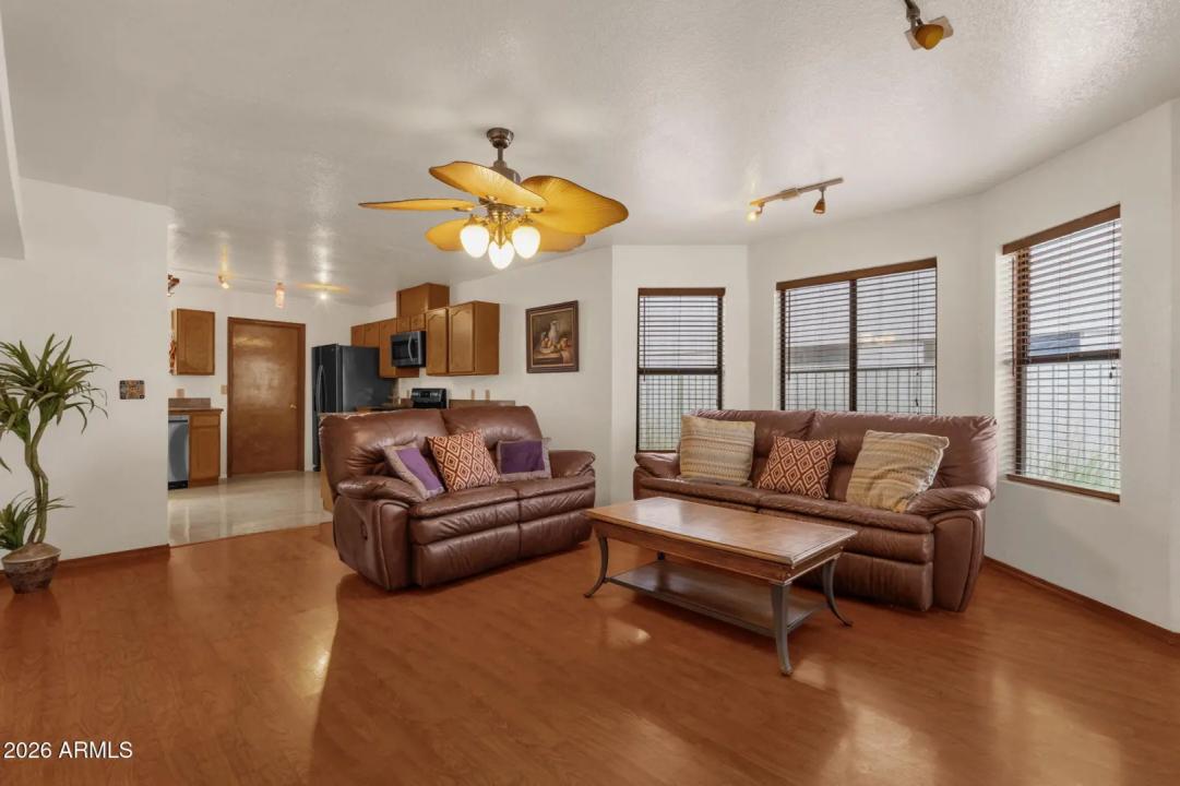 Real Estate Picture 19