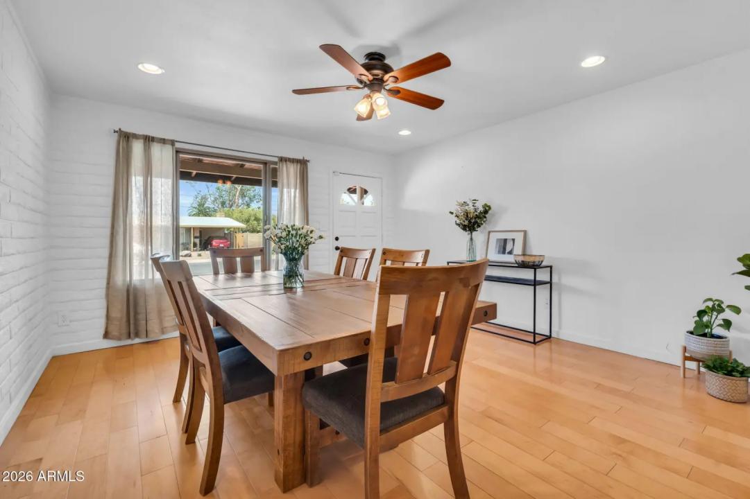 Real Estate Picture 2