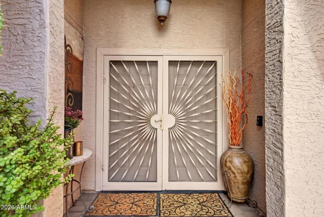 Real Estate Picture 4