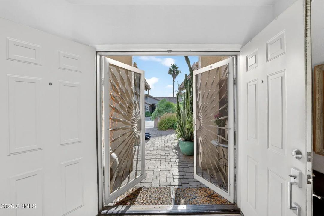 Real Estate Picture 5