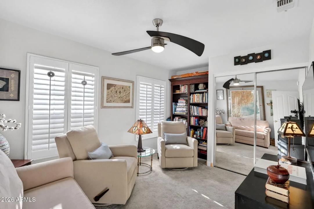 Real Estate Picture 16