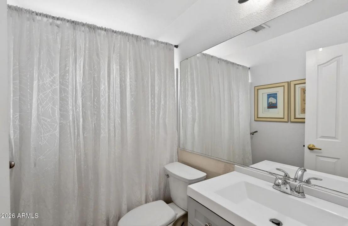 Real Estate Picture 23