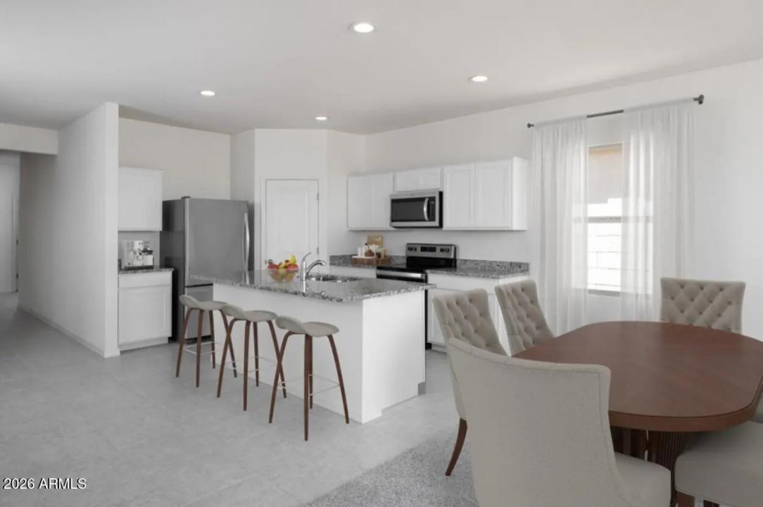 Real Estate Picture 5
