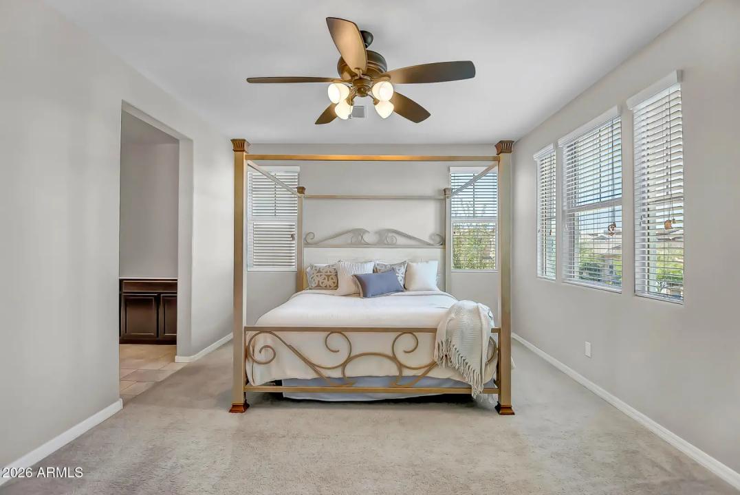 Real Estate Picture 23