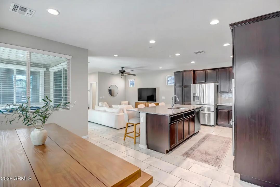 Real Estate Picture 13