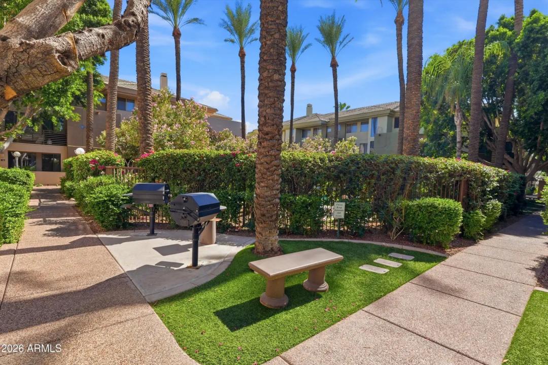 Real Estate Picture 21