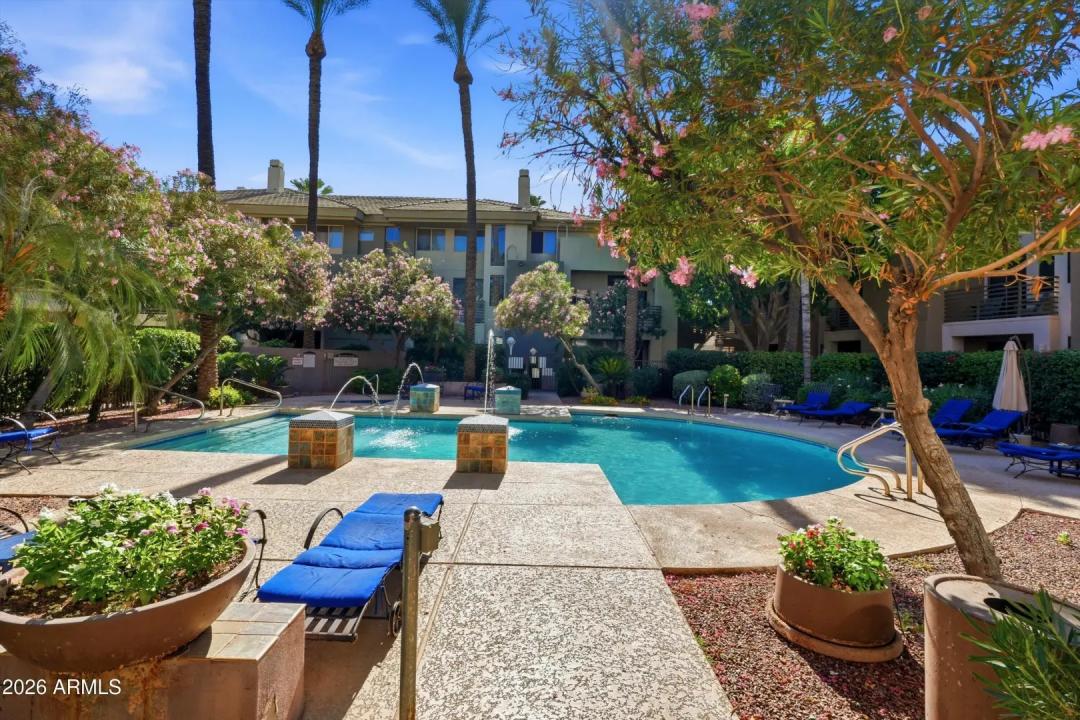 Real Estate Picture 23