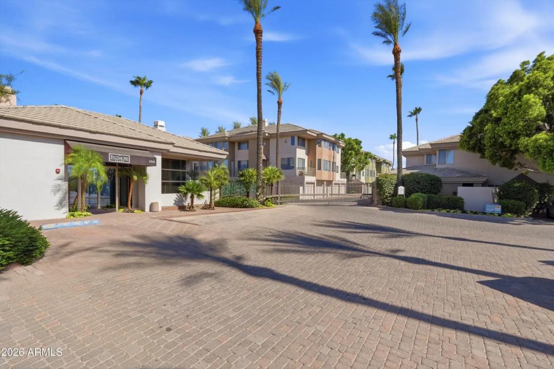 Real Estate Picture 2