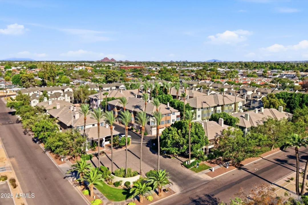 Real Estate Picture 1