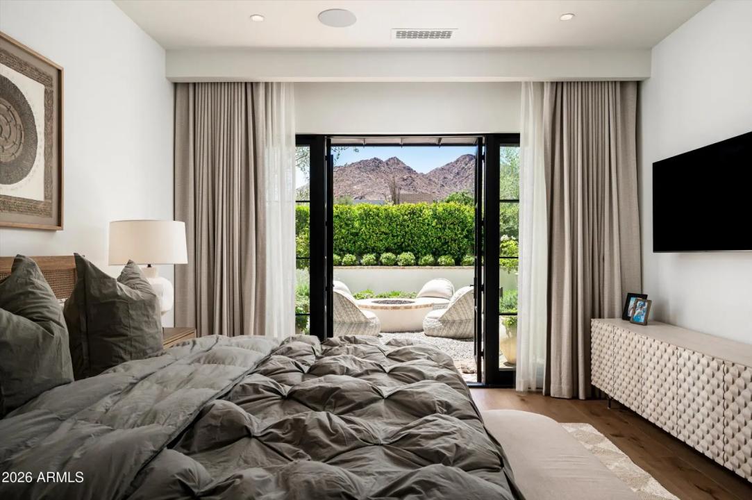 Real Estate Picture 19