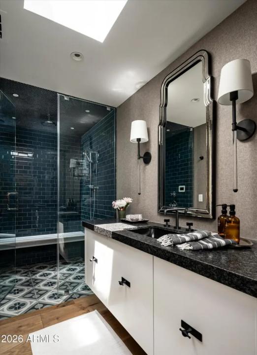 Real Estate Picture 28