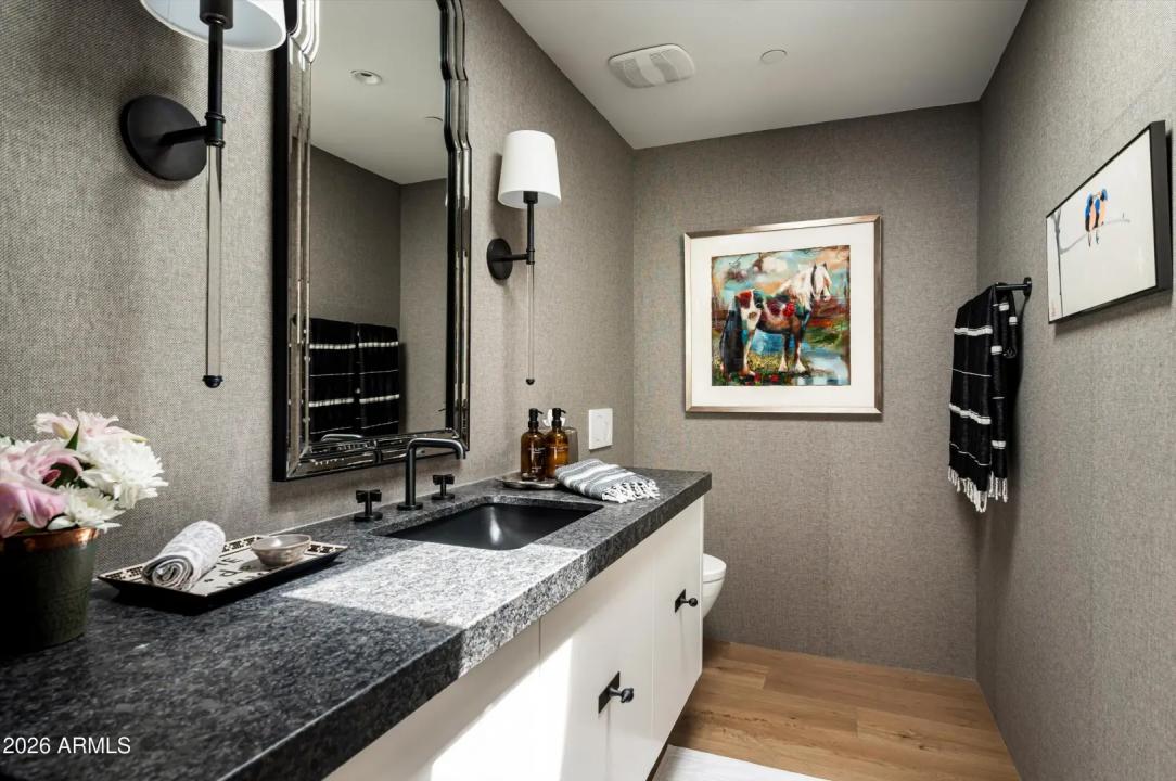 Real Estate Picture 29