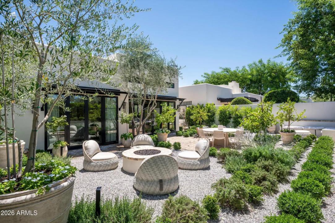 Real Estate Picture 32