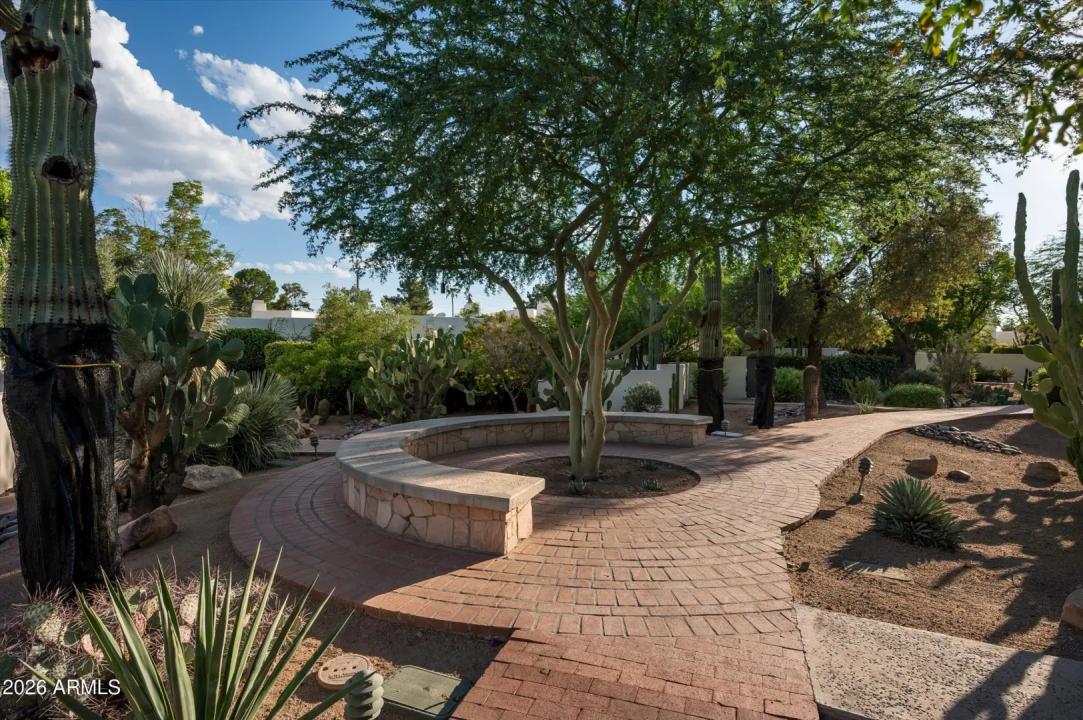 Real Estate Picture 46