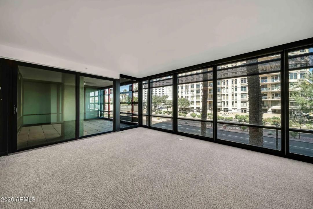 Real Estate Picture 7