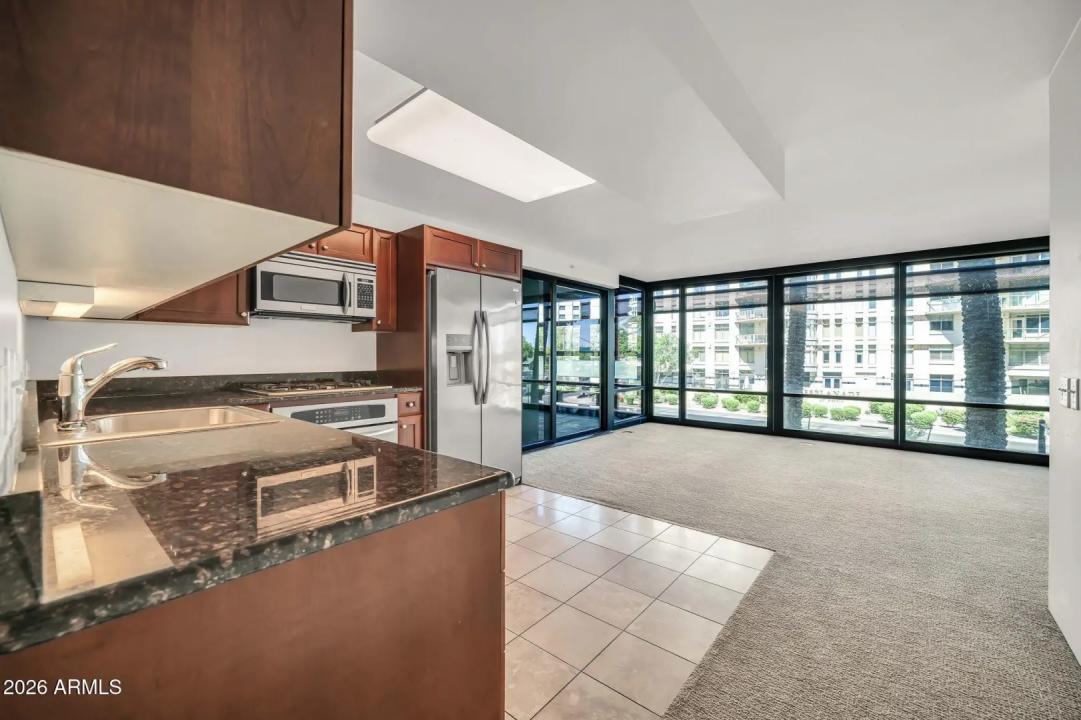 Real Estate Picture 3