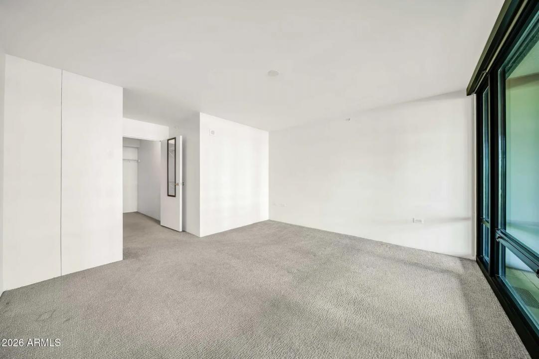 Real Estate Picture 13