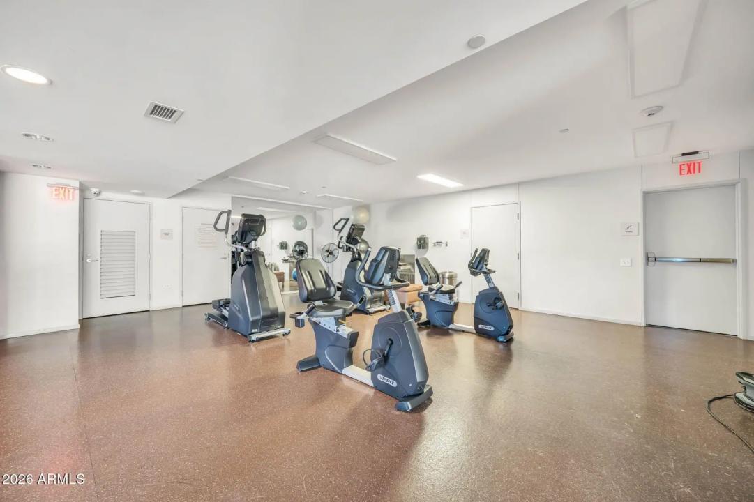 Real Estate Picture 30